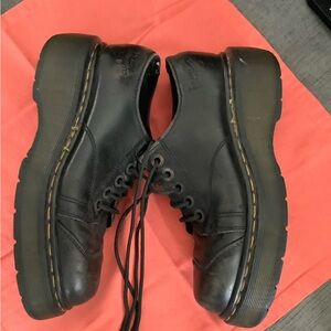 Dr Martens womens shoes size 8 steel toe 
Not sure if vintage